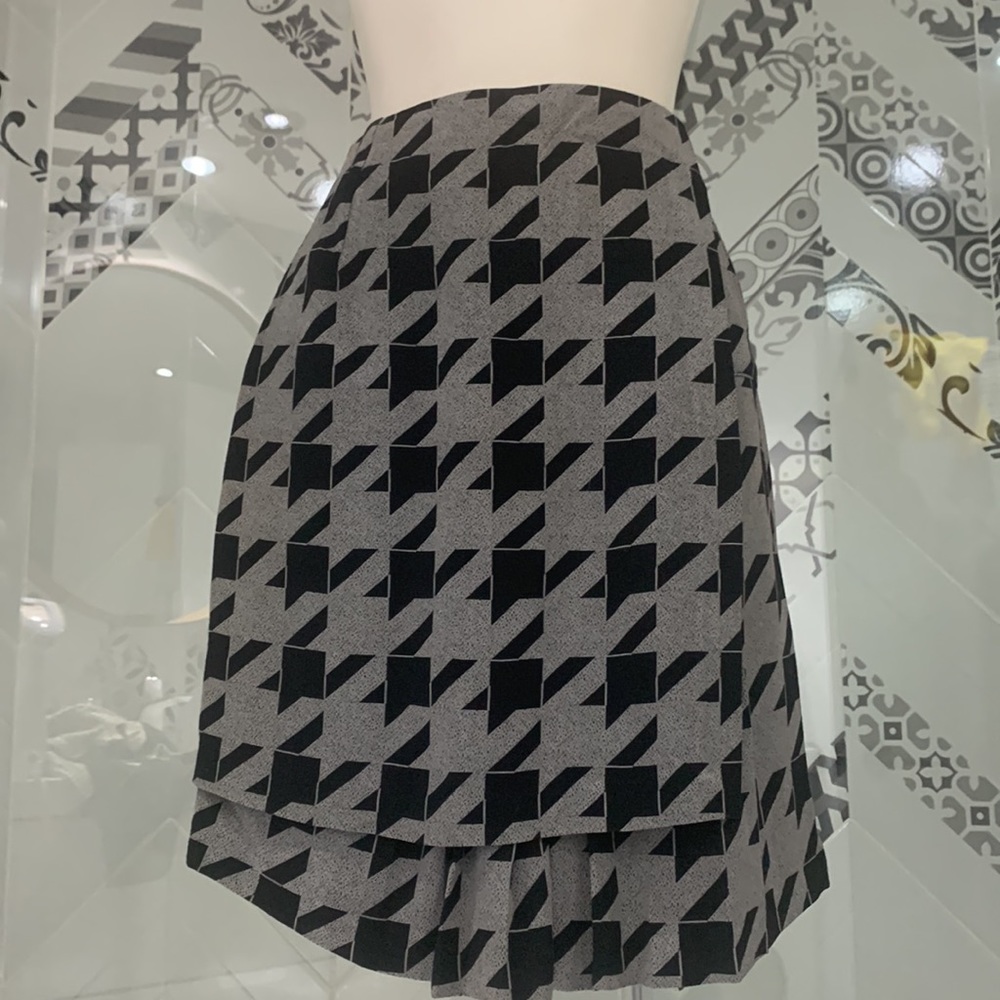 Made in π«π·VTG 90β Beautiful Grey/Black Houndstooth Wrap Skirt - Picture 4 of 13